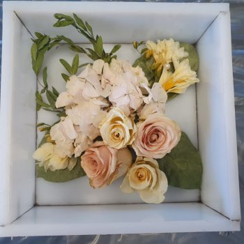 Négyzet alakú lámpások